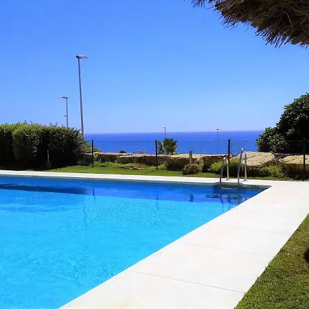 Sunny Garden بيت للعطل إِستيبونا