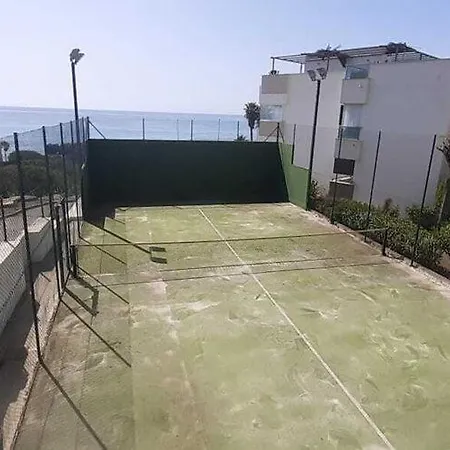 بيت للعطل Sunny Garden *